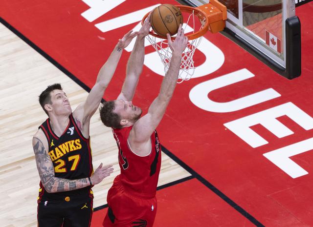 （体育）篮球——NBA常规赛：猛龙不敌老鹰-9.jpg