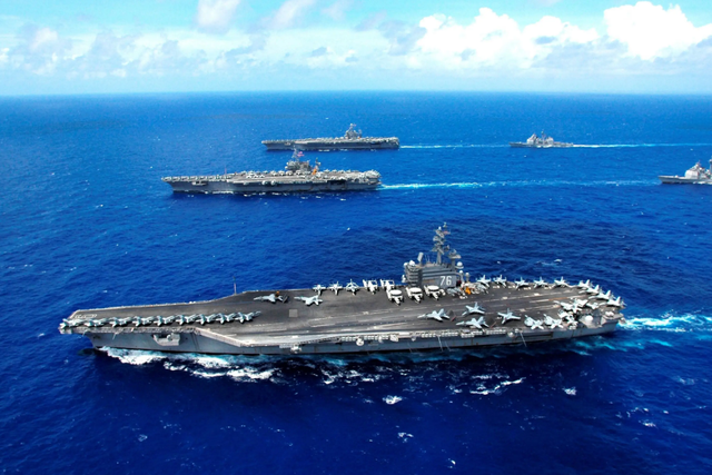下狠手了！世界第二军事集团火力全开，连炸美航母和F35基地-2.jpg