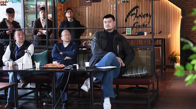杨毅：中国篮球又到了最后一分钟！新赛季CBA怎么打？-3.jpg