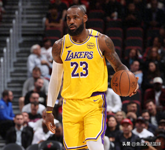 NBA最新排名！湖人给快船送温暖，卫冕冠军创新高，勇士坐稳第十-1.jpg