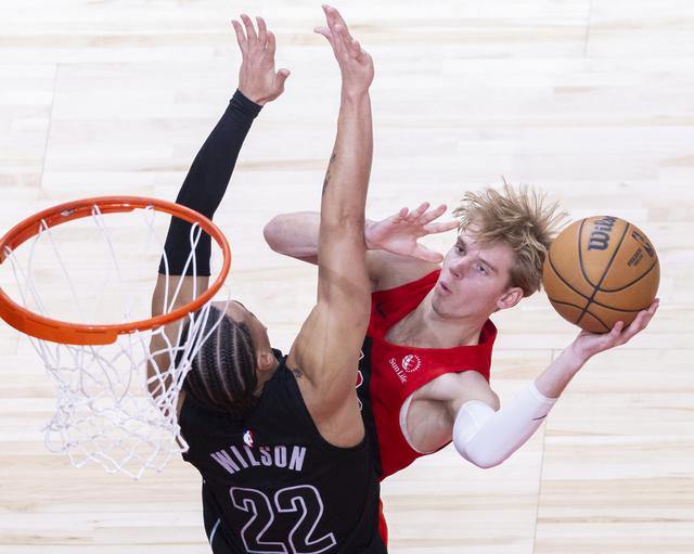 （体育）篮球——NBA常规赛：猛龙胜篮网-2.jpg