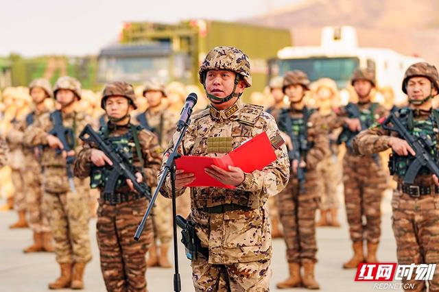 向战而行 武警湖南总队打响2025年度军事训练“第一枪”-2.jpg