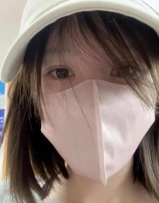 2024年末娱乐圈大揭秘：那些明星背后的辛酸与荣耀-2.jpg