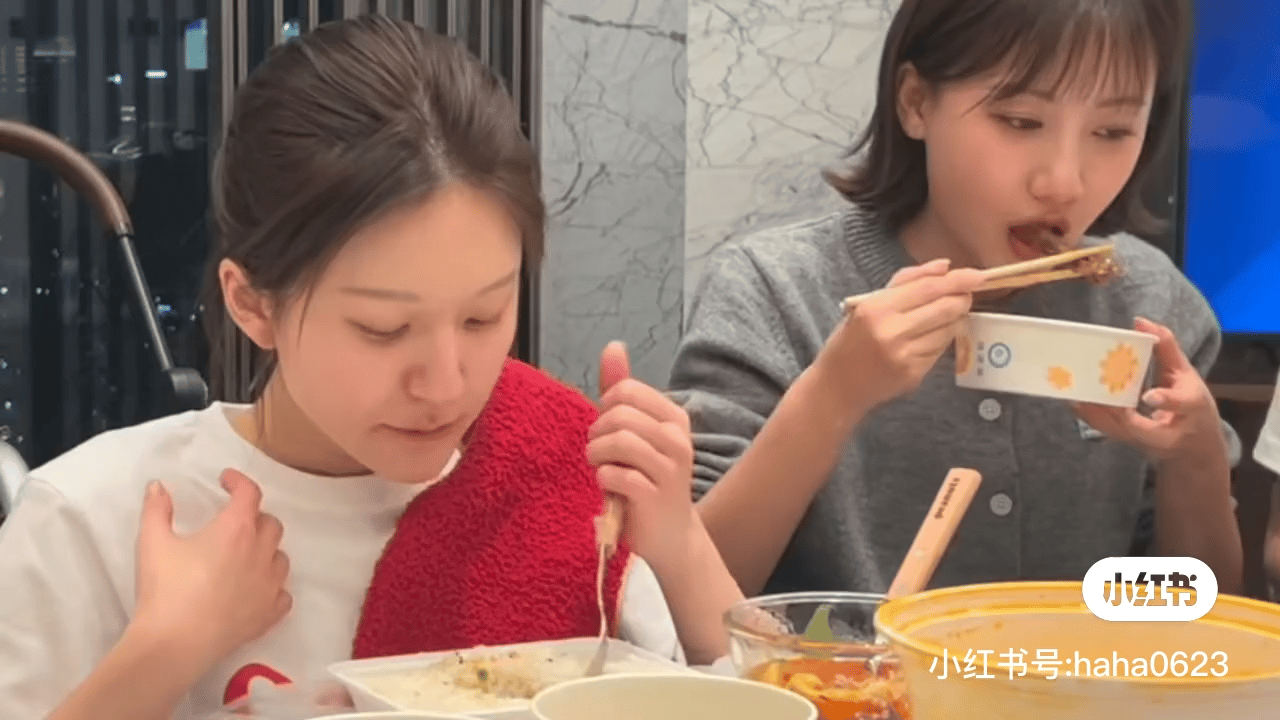 2024年末娱乐圈大揭秘：那些明星背后的辛酸与荣耀-3.jpg