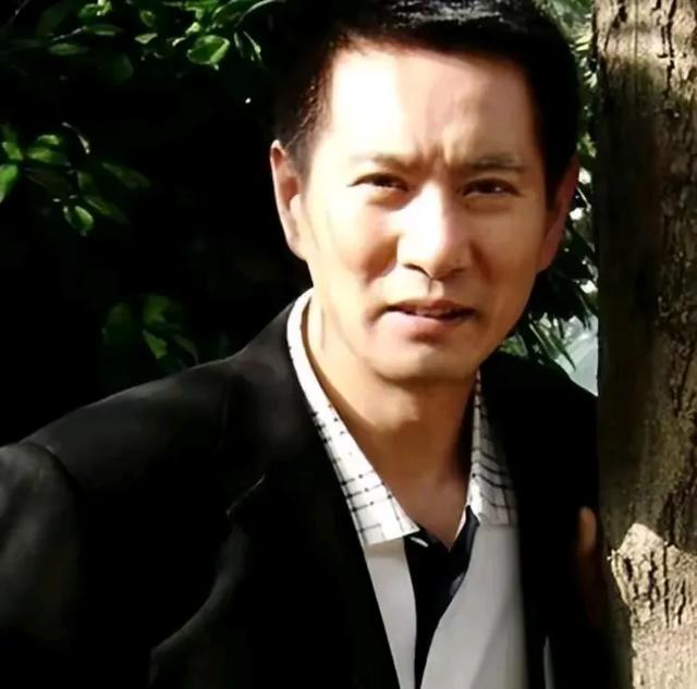 至今未婚的13位大龄明星，最大遗憾一生无子无孙，有多位老艺术家-3.jpg
