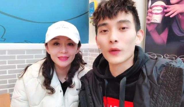 安徽90后小伙娶江苏女明星，女明星大他19岁，平时不叫老婆叫姑姑-2.jpg