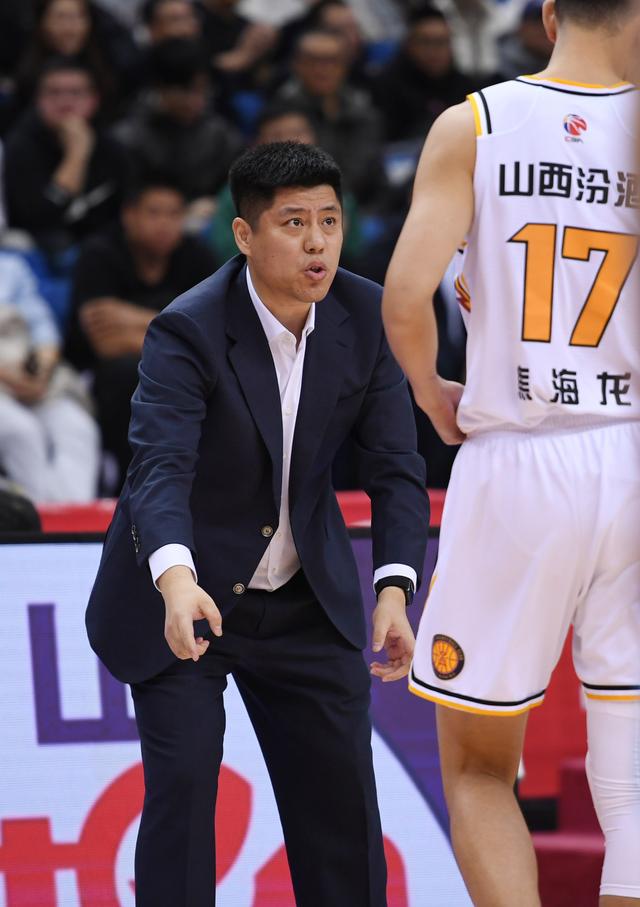 （体育）篮球——CBA常规赛：青岛国信制药胜山西汾酒-9.jpg