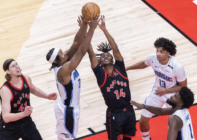 （体育）篮球——NBA常规赛：猛龙不敌魔术-1.jpg