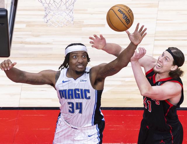（体育）篮球——NBA常规赛：猛龙不敌魔术-11.jpg