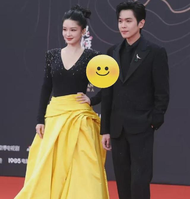 这一夜男明星都怎么了，林更新满脸褶子，王鹤棣油腻，任嘉伦发型-9.jpg