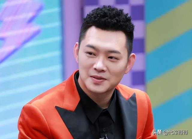 盘点违反交规被曝光的10位明星，看看都有谁？-9.jpg