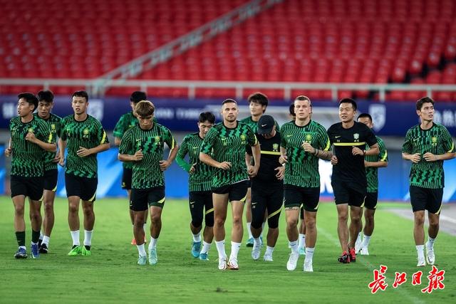 迎战北京国安，武汉三镇还能“破纪录”吗？-4.jpg