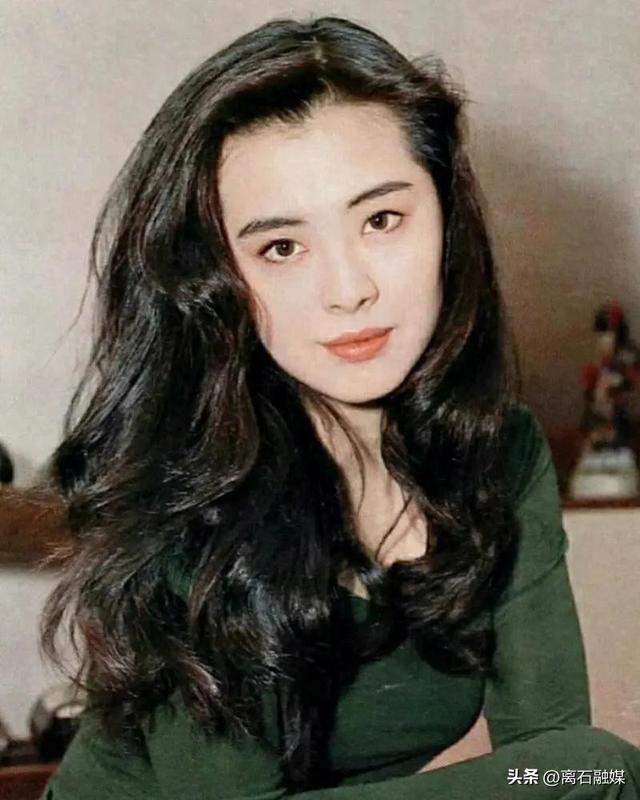 不工作不拍戏，在温哥华住16年的王祖贤，她的收入都是从何而来？-11.jpg