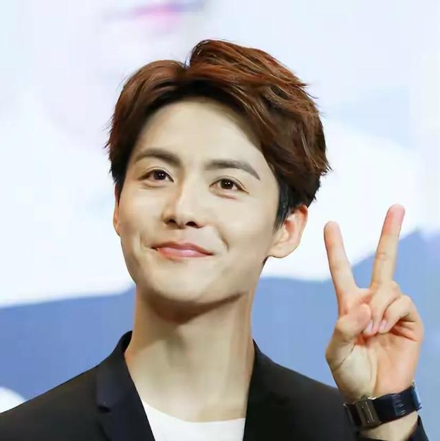 明星-3.jpg