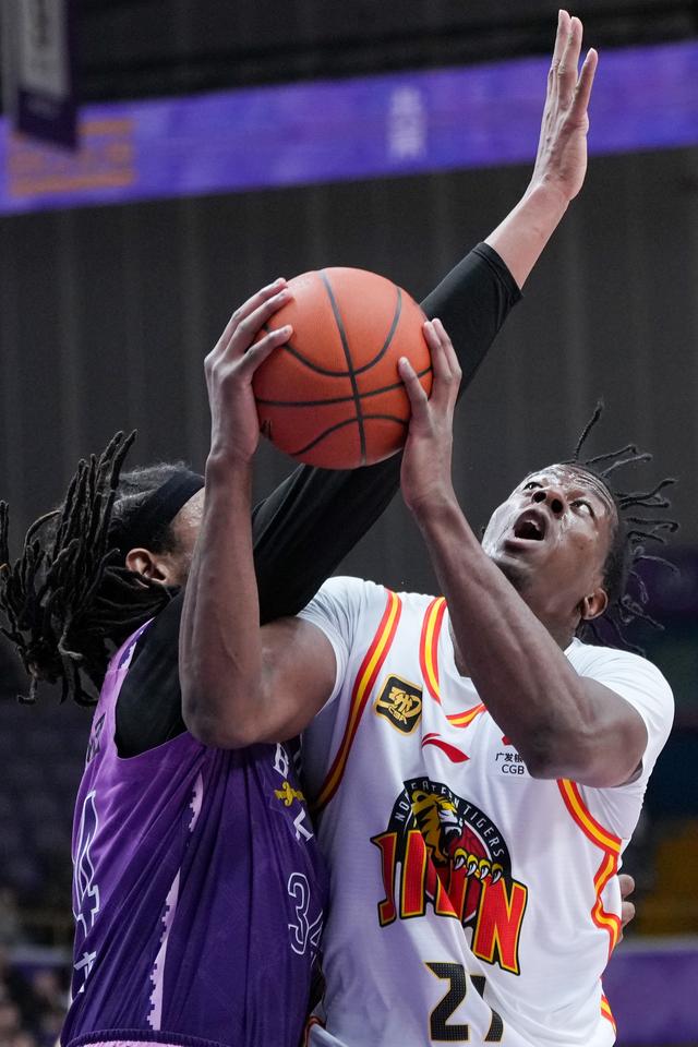 （体育）篮球——CBA：北京控股胜吉林九台农商银行-4.jpg