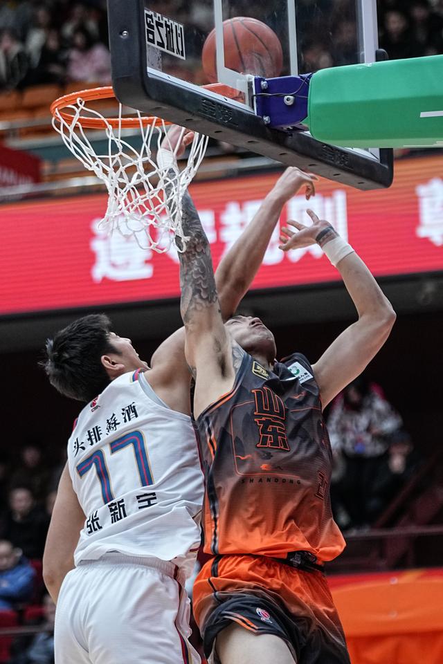 （体育）篮球——CBA常规赛：山东高速胜南京头排苏酒-5.jpg