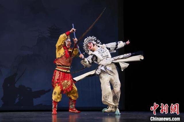 中西音乐会+婺剧经典戏 多伦多“欢乐春节”开门红-2.jpg