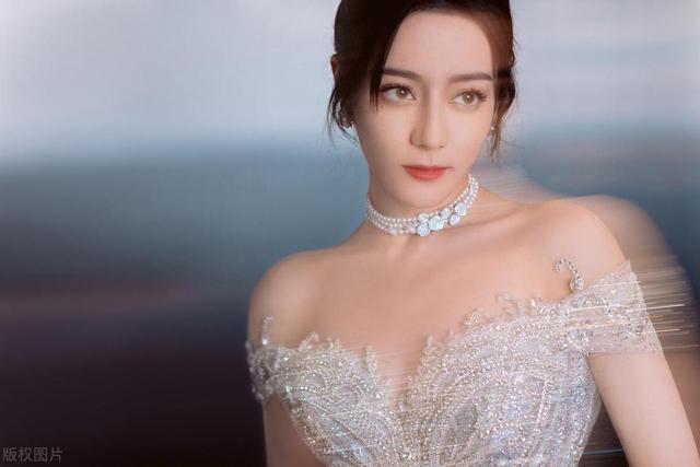 内娱颜值盛宴：十大绝美明星，谁能俘获你的心？-4.jpg