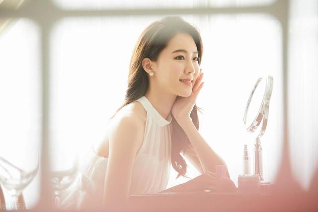 内娱颜值盛宴：十大绝美明星，谁能俘获你的心？-7.jpg