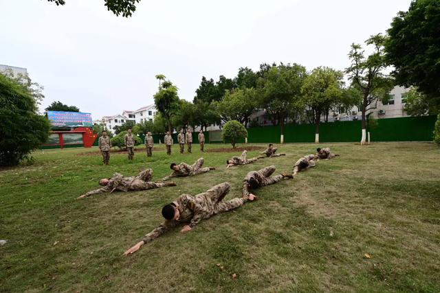 练兵备战新画卷 | 战鼓催征！火箭军某部迅速投入新年度军事训练-10.jpg