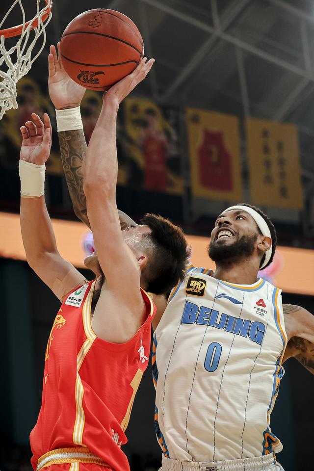 （体育）篮球——CBA常规赛：浙江方兴渡胜北京北汽-3.jpg