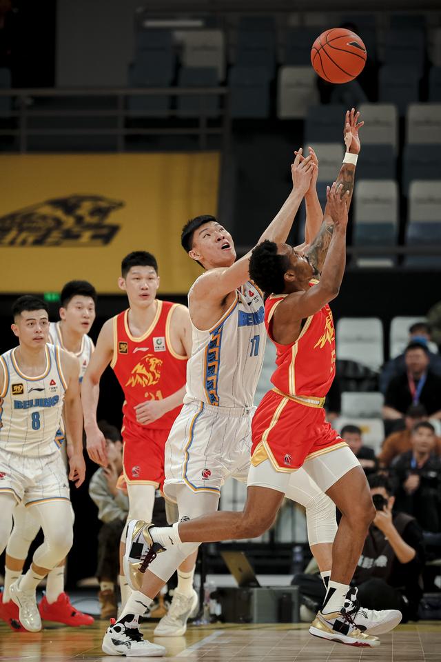 （体育）篮球——CBA常规赛：浙江方兴渡胜北京北汽-5.jpg